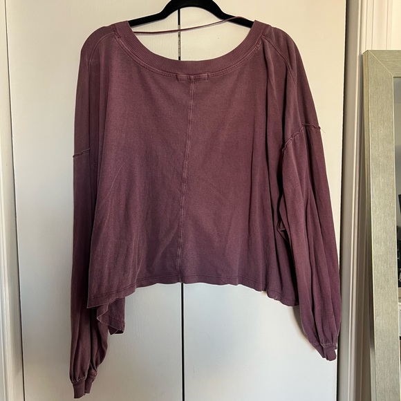 V-Neck Top - Picture 2 of 3